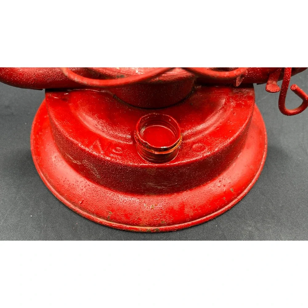 Vtg Regal Red Kerosene Lantern Tubular Oil Hurricane Lamp Glass Globe 13.5